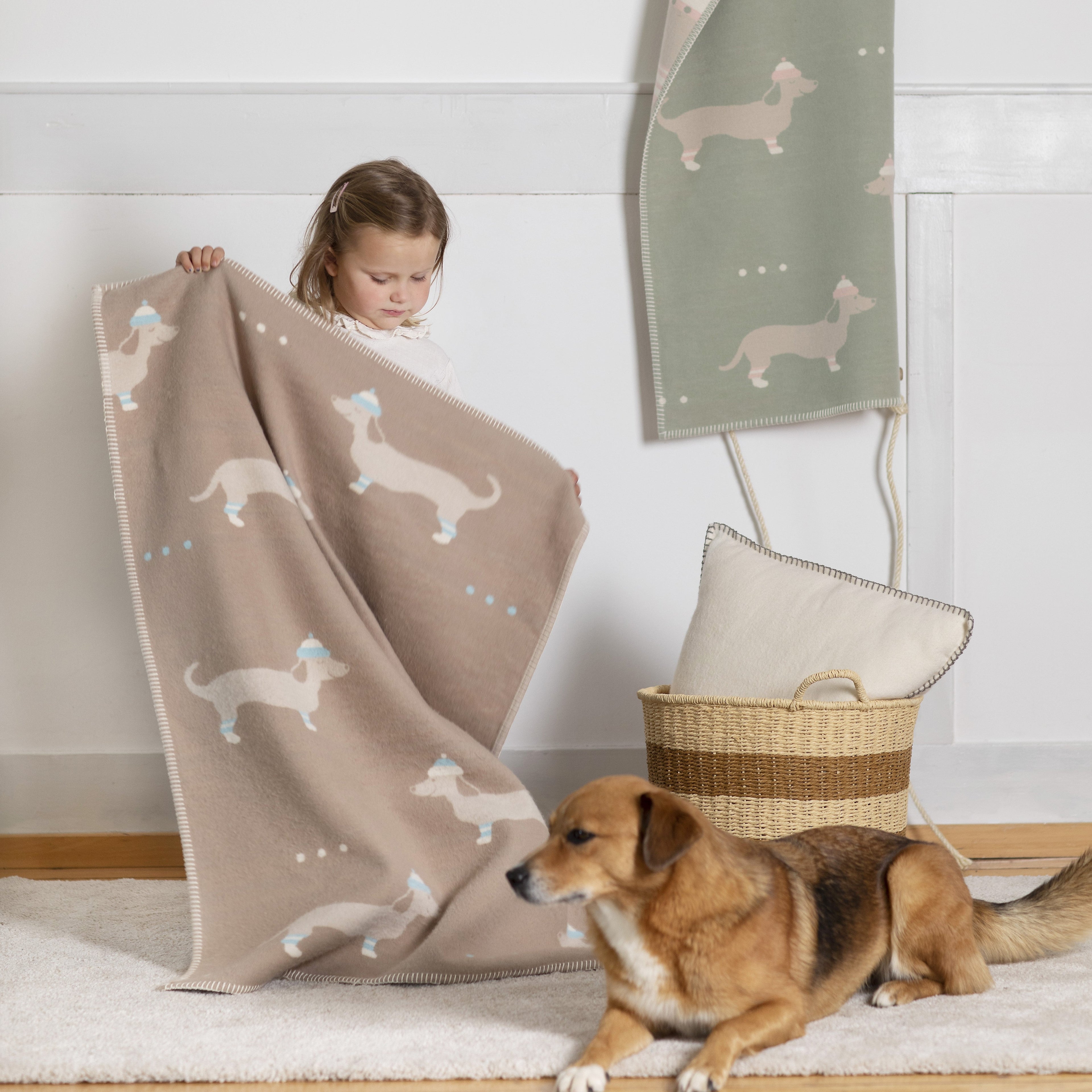 Ecru Dachshund Organic Cotton Bassinet Blanket