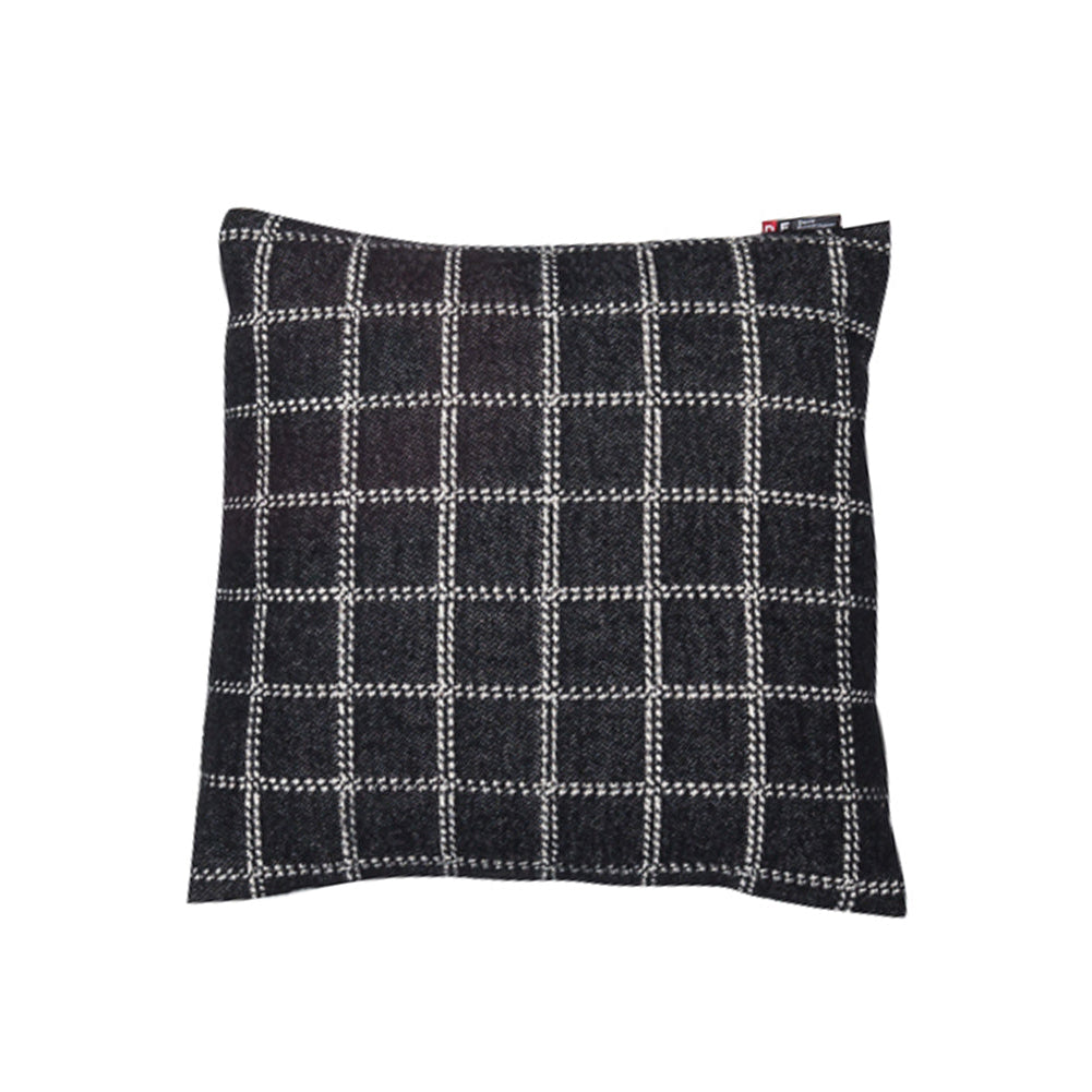 Black Checkered Nova Cushion 40 x 40 cm