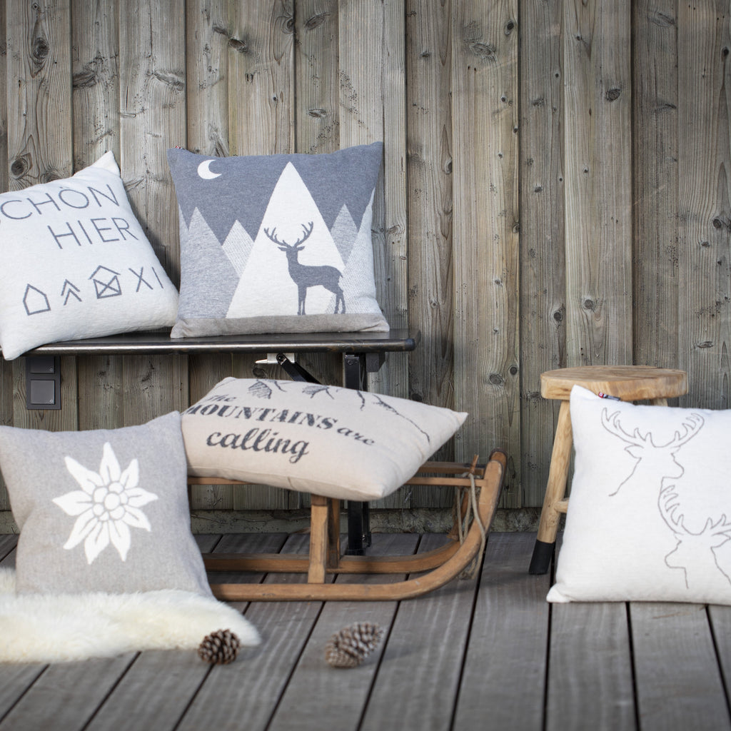 Ecru Mountains are Calling Nova Cushion 40 x 60 cm