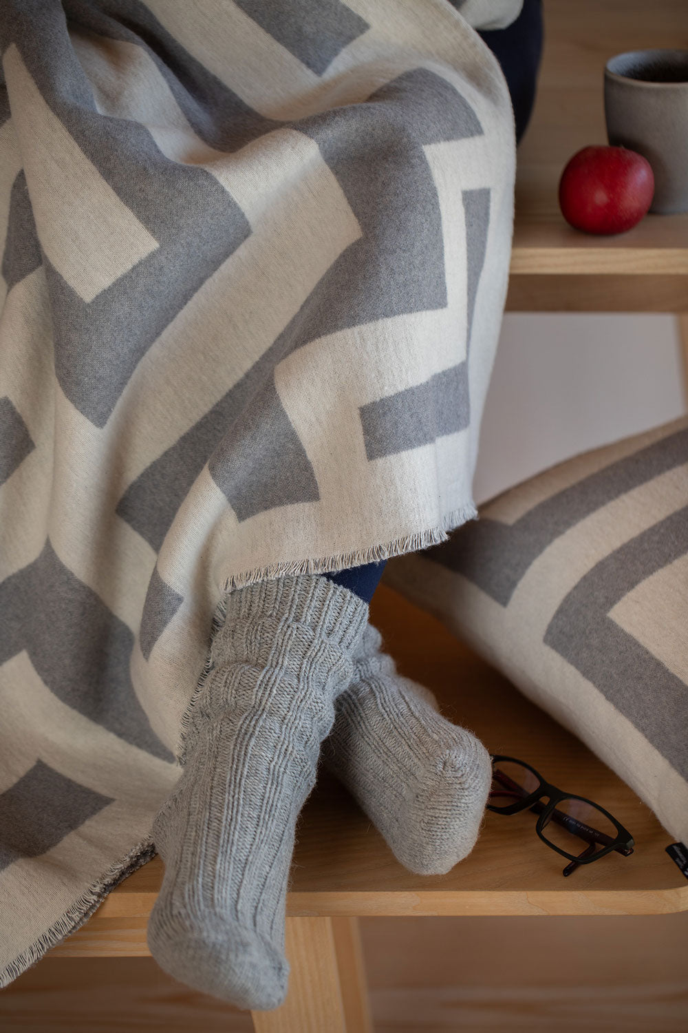 Grey Maze Luca Throw