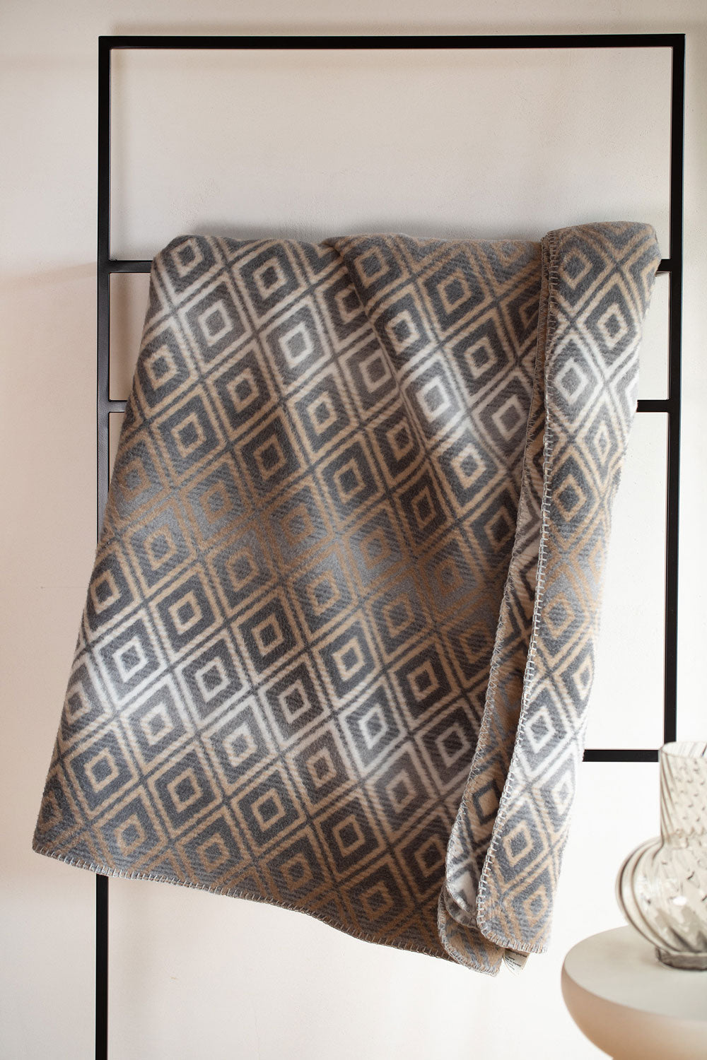 Smoke Lozenge Shapes Gradient Savona Throw