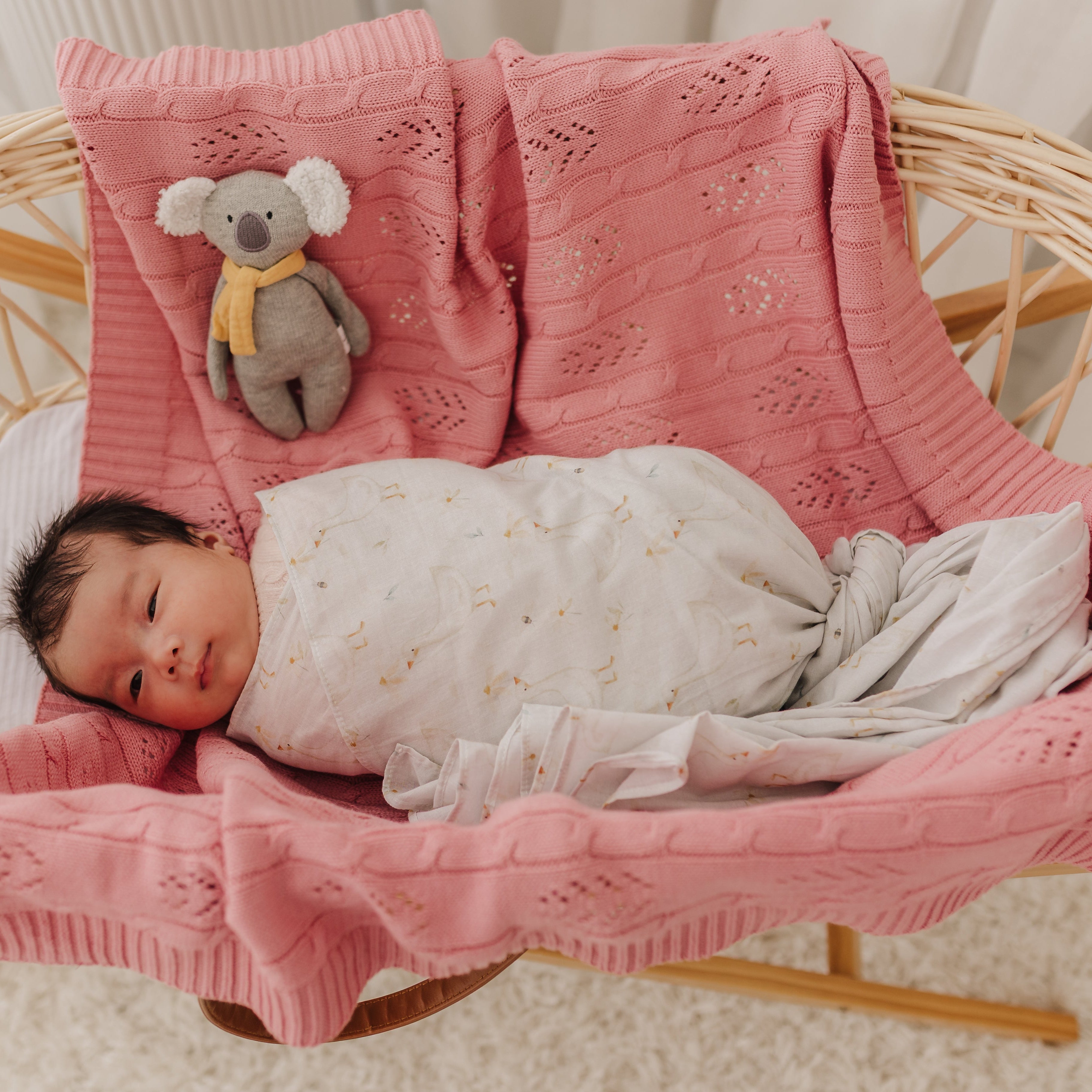 Gwen the Goose Muslin Wrap