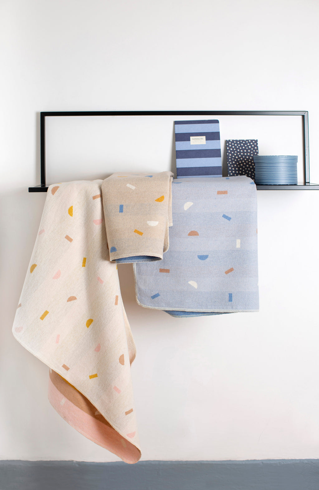 Light Blue Shapes Allover Juwel Bassinet Blanket