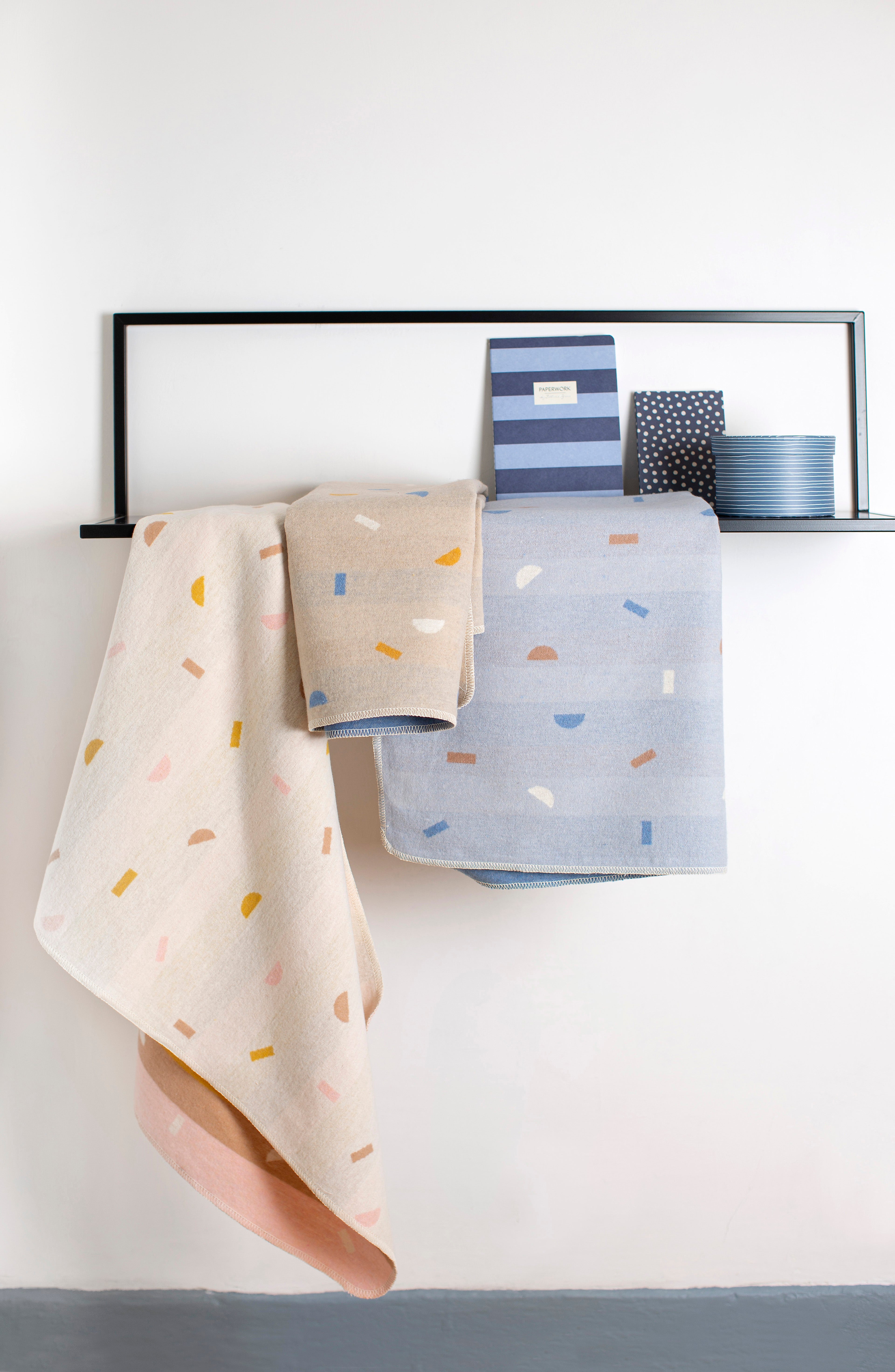 Light Blue Shapes Allover Juwel Bassinet Blanket