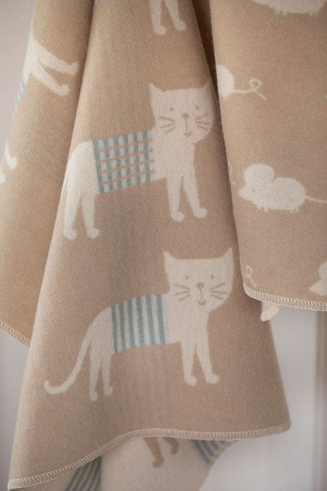 Ecru Cats Allover Juwel Bassinet Blanket