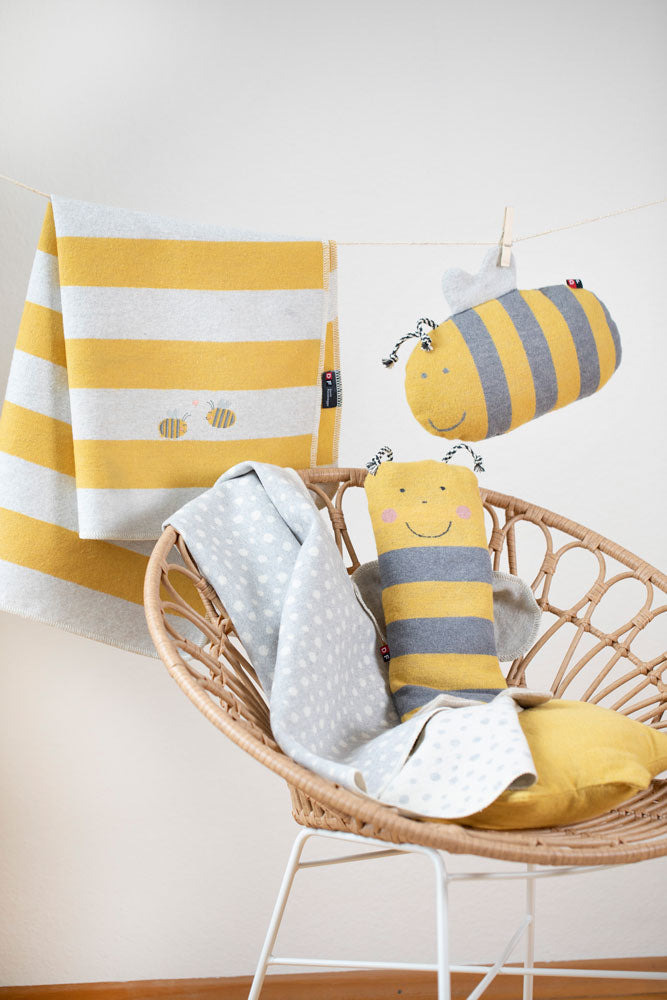 Bees & Stripes Juwel Embroidered Bassinet Blanket