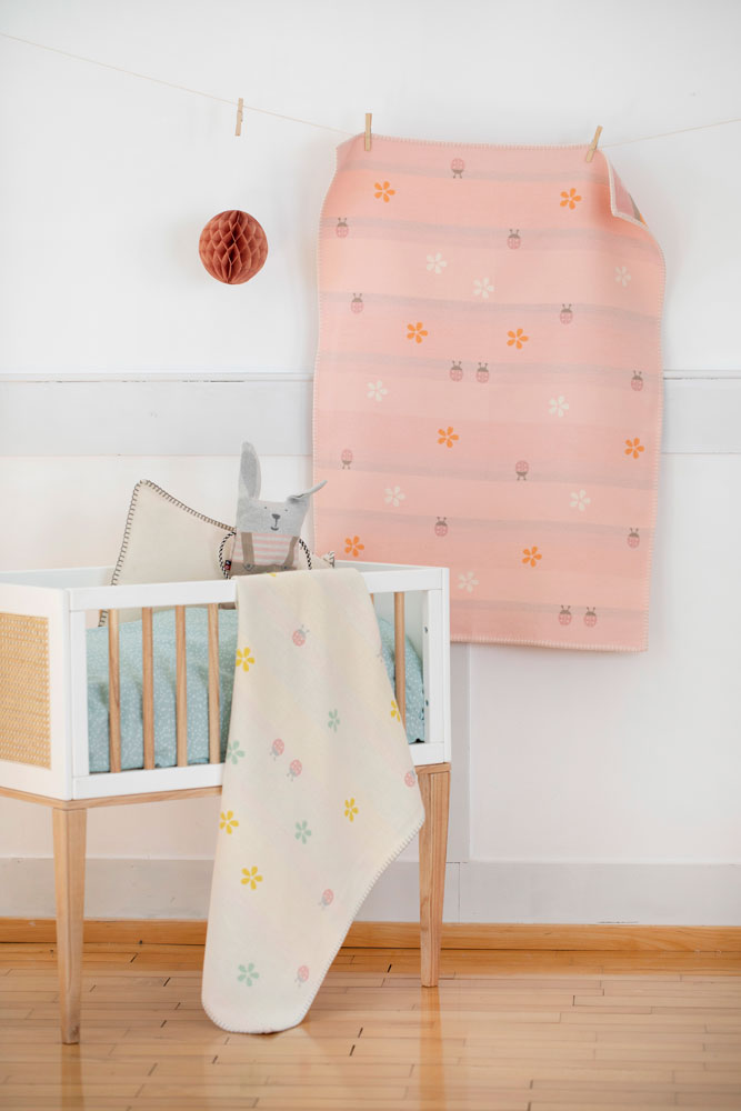 Off White Ladybugs Garden Organic Cotton Bassinet Blanket